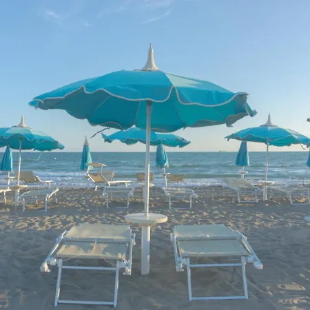 Baron ホテル スカウリ